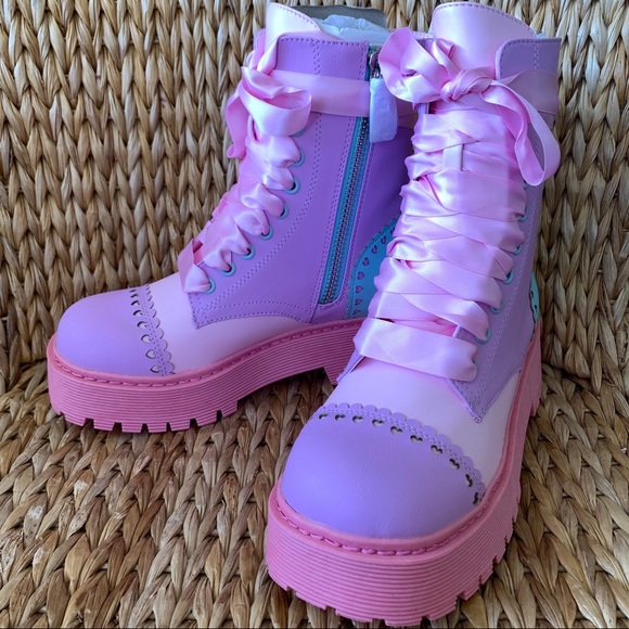 New Sugar Thrillz Bubblegum Party combat Boots - Picture 11 of 12
